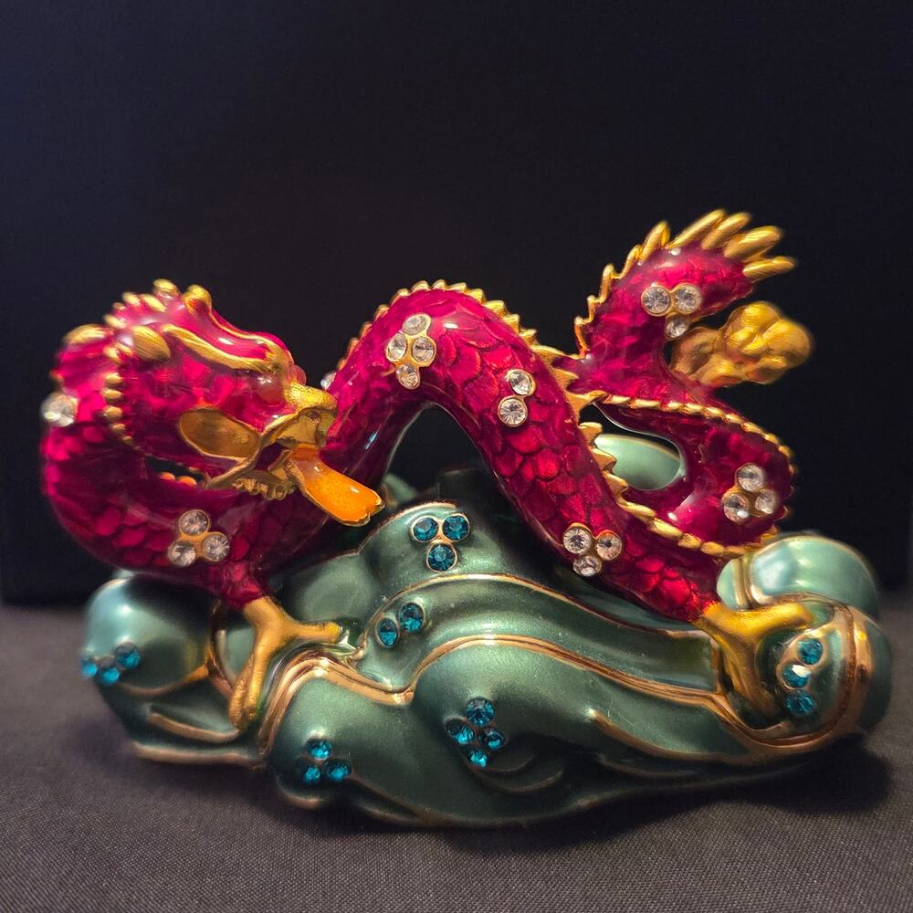 RARE Vintage 2005 Estee Lauder Lucky Dragon Perfume Compact Swarovski Crystals